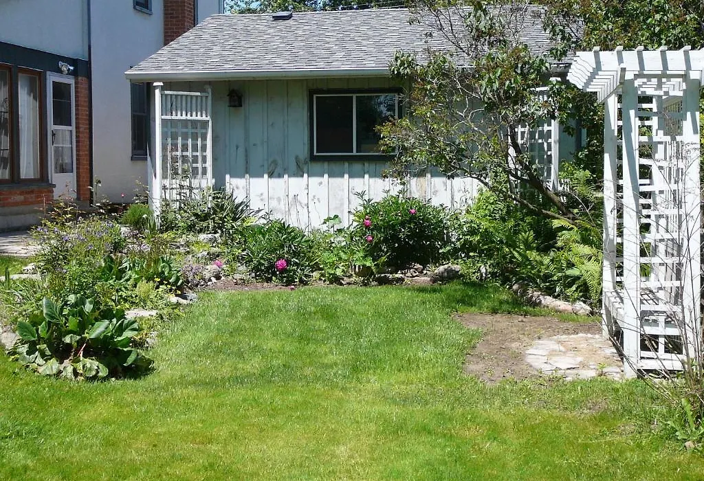 Gables Bed & Breakfast-1